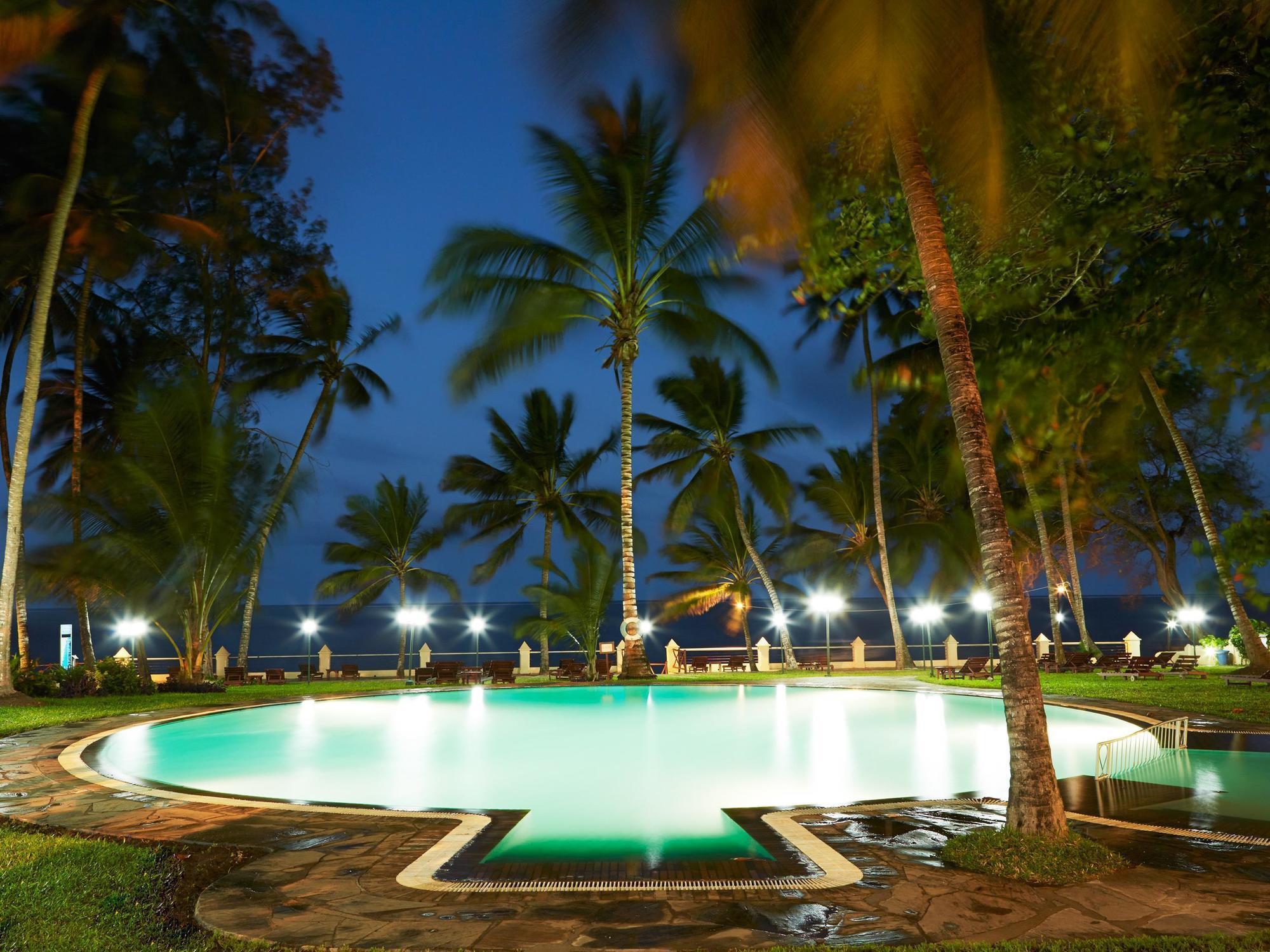 Neptune Beach Resort Bamburi Exterior photo
