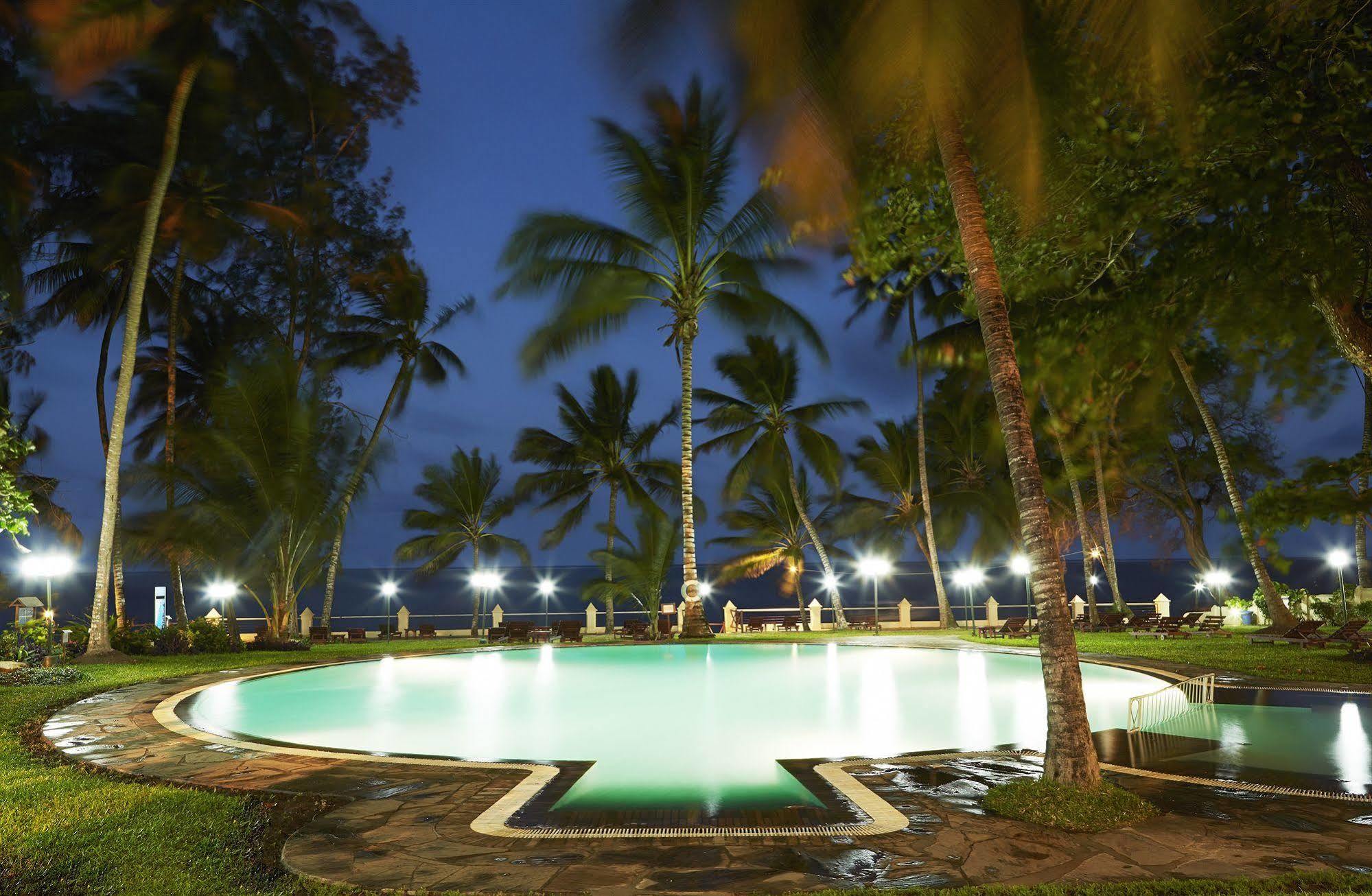 Neptune Beach Resort Bamburi Exterior photo